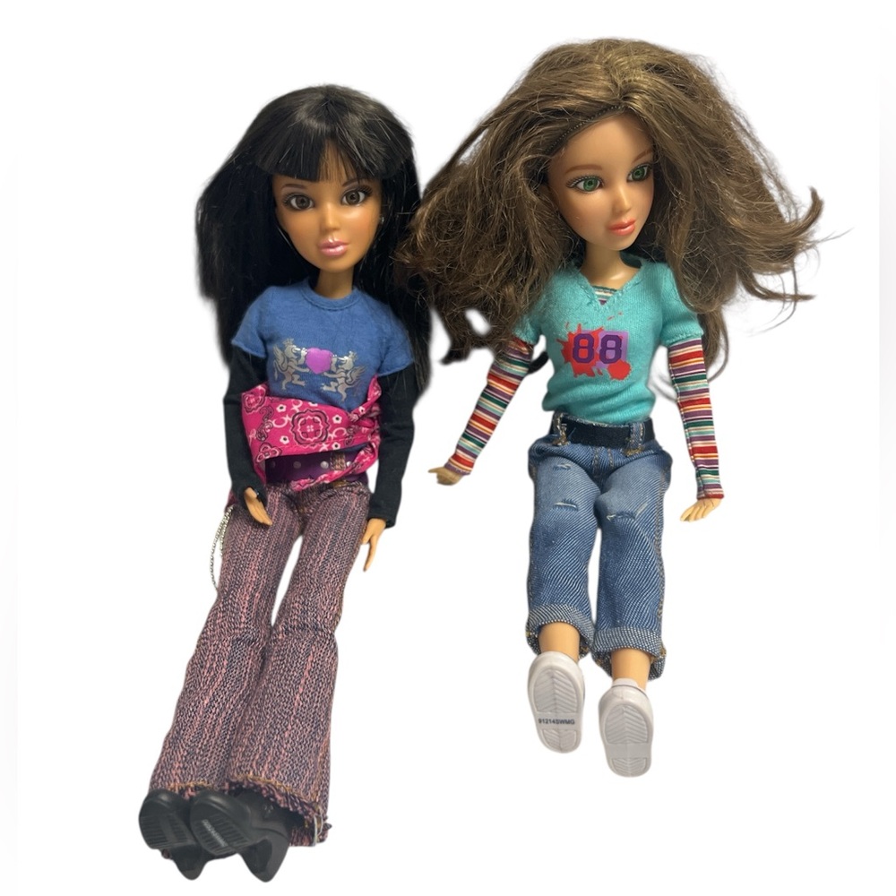 Lot of 2 Liv Dolls Daniela and Katie